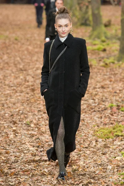 Look 1